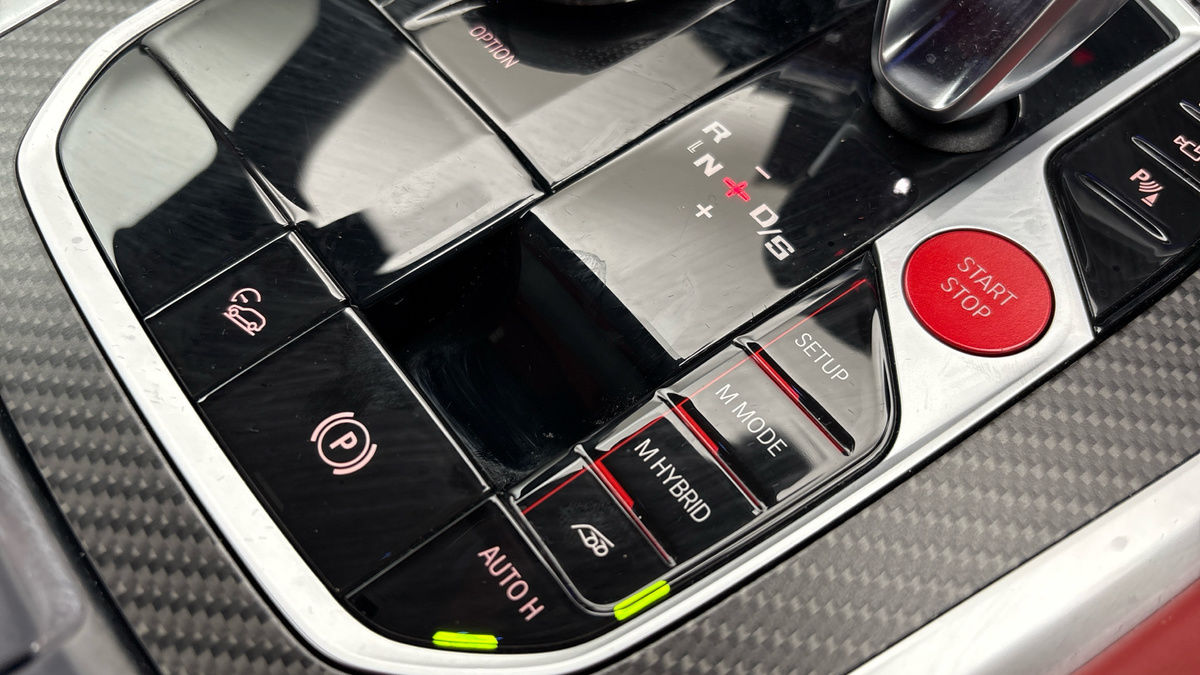 BMW XM Image 38