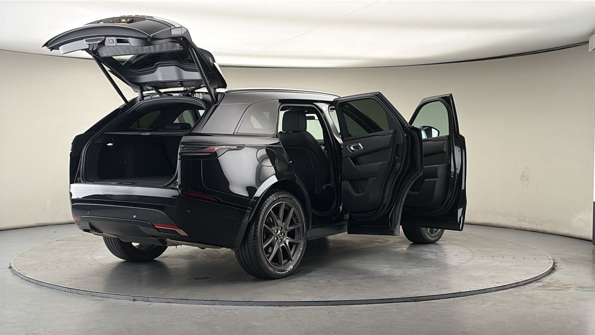 More views of Land Rover Range Rover Velar