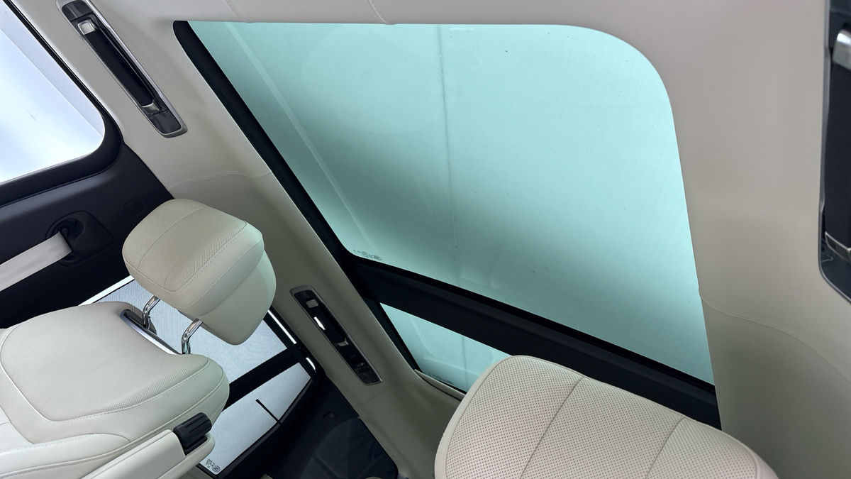 Land Rover Range Rover Image 6