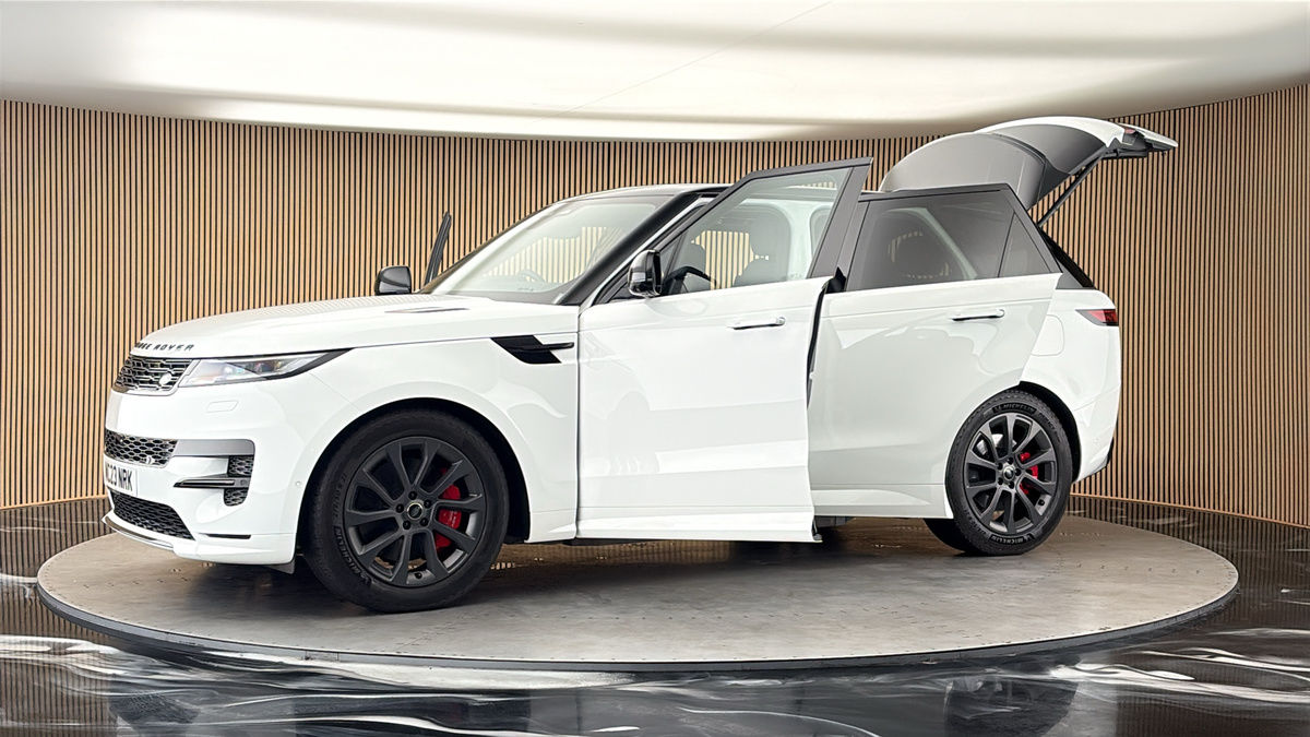 More views of Land Rover Range Rover Sport