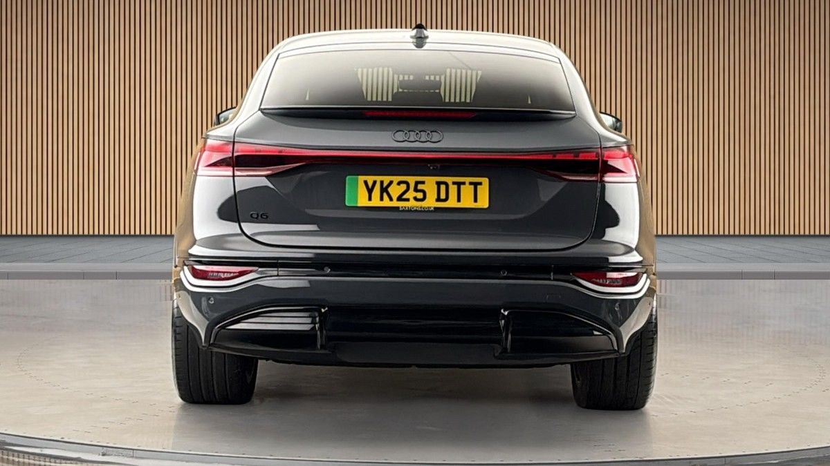 Audi Q6 e-tron Image 4