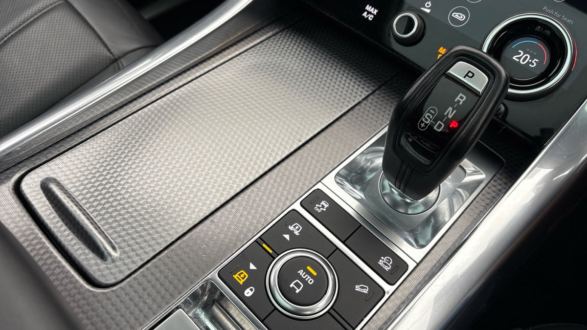 Land Rover Range Rover Sport Image 26