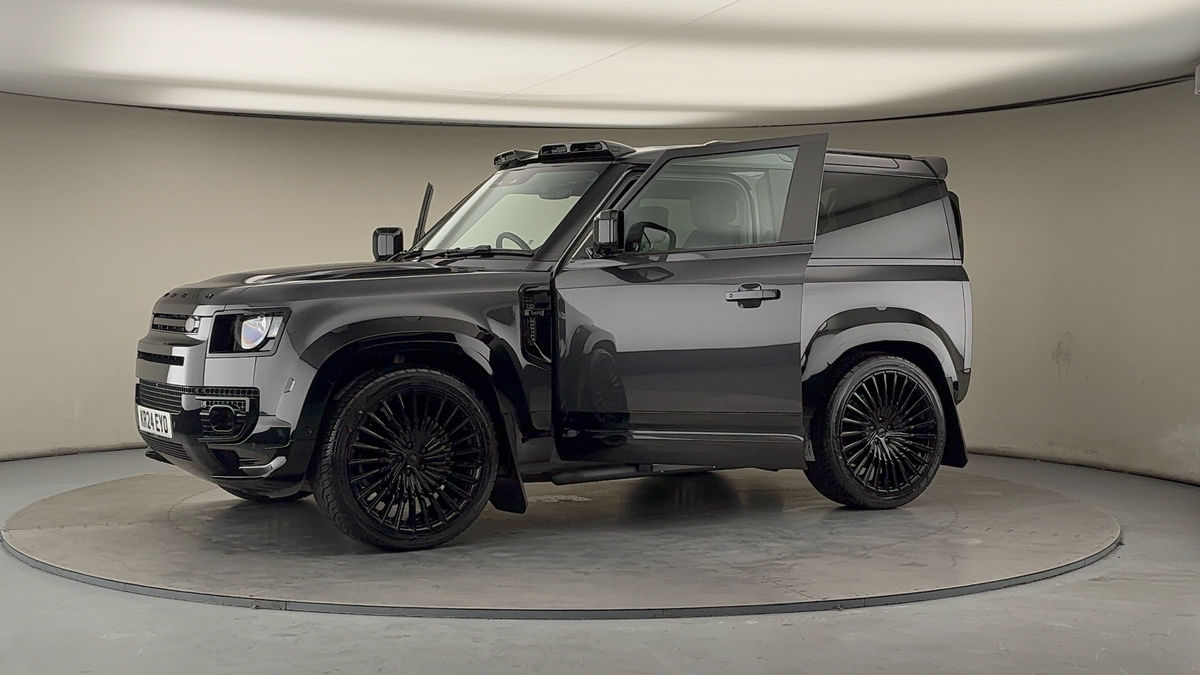 More views of Land Rover Defender 90