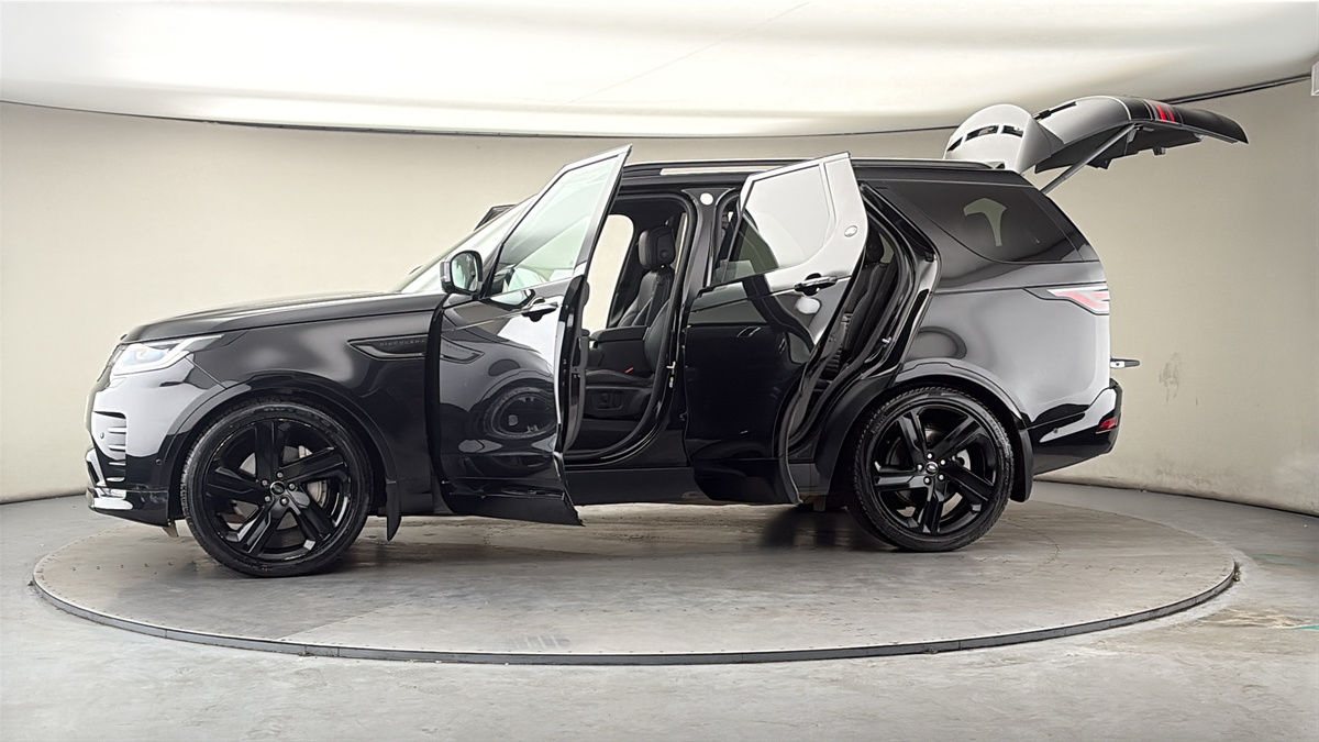 More views of Land Rover Discovery