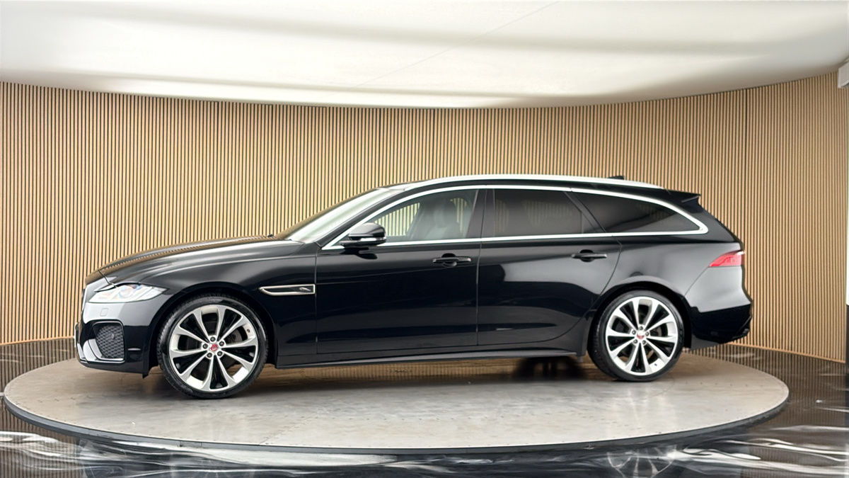 More views of Jaguar XF