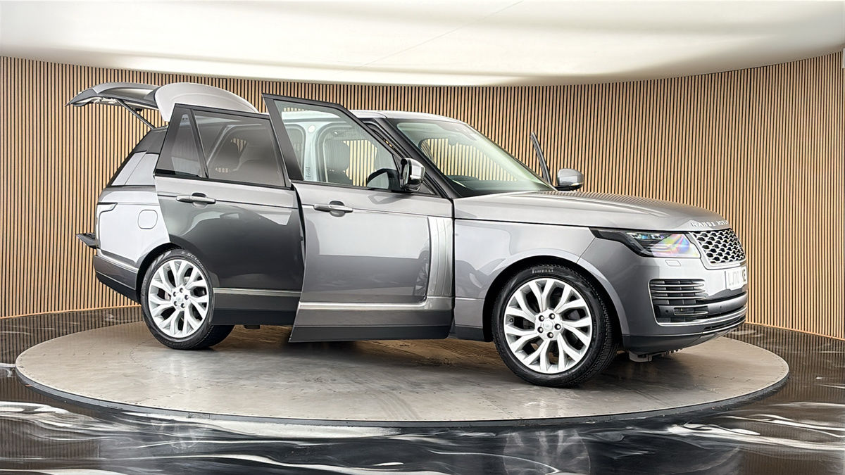 More views of Land Rover Range Rover