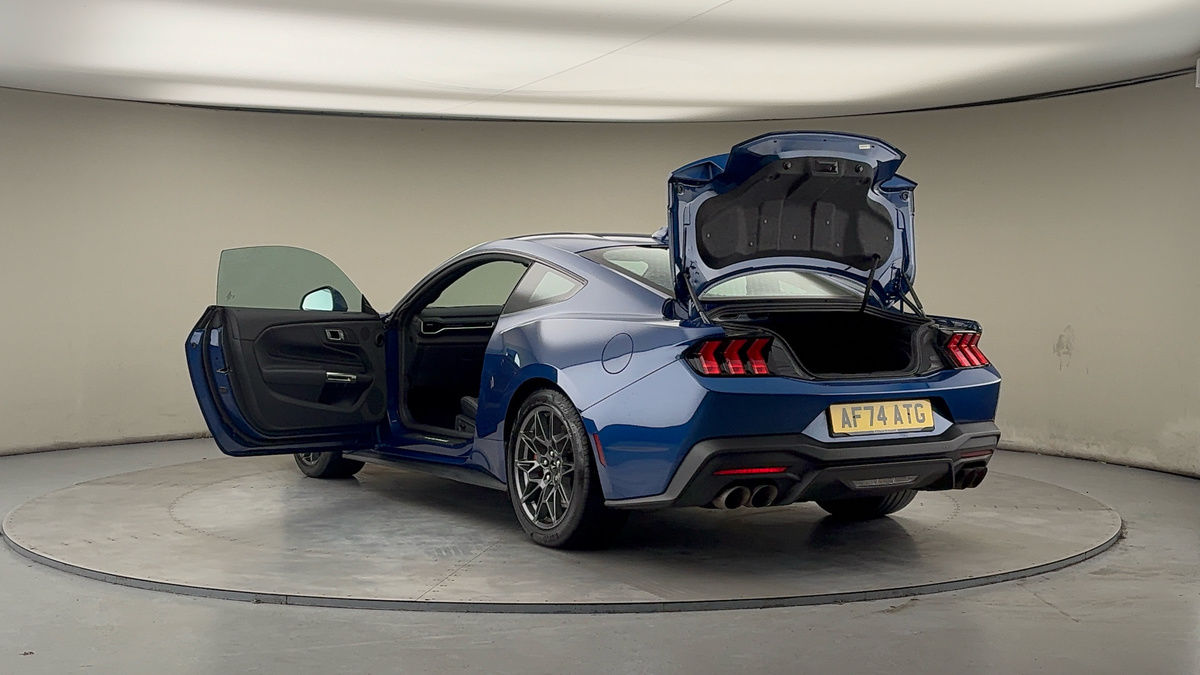 Ford Mustang Image 23