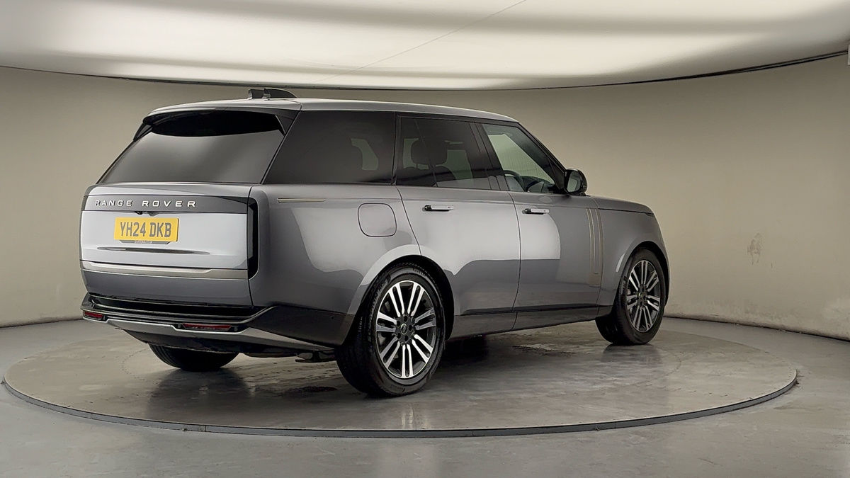 More views of Land Rover Range Rover