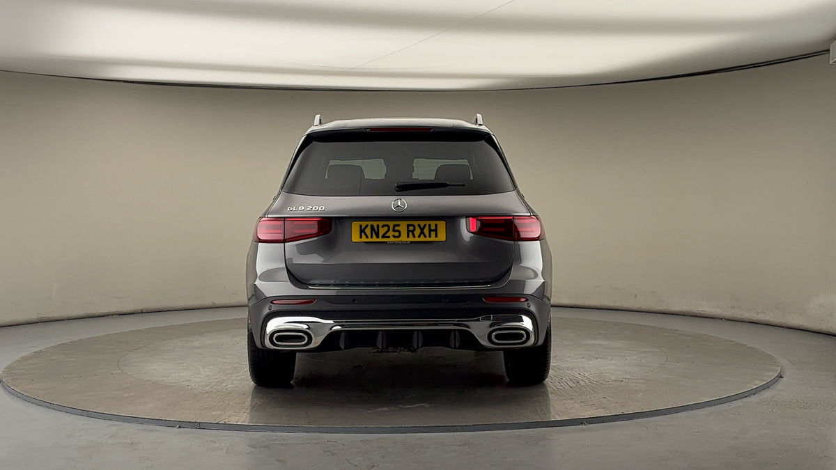 Mercedes-Benz GLB Image 4