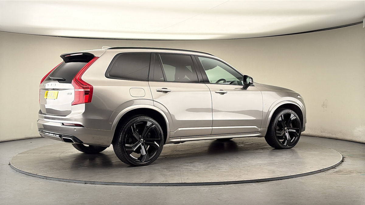More views of Volvo XC90