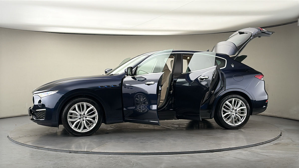 More views of Maserati Levante