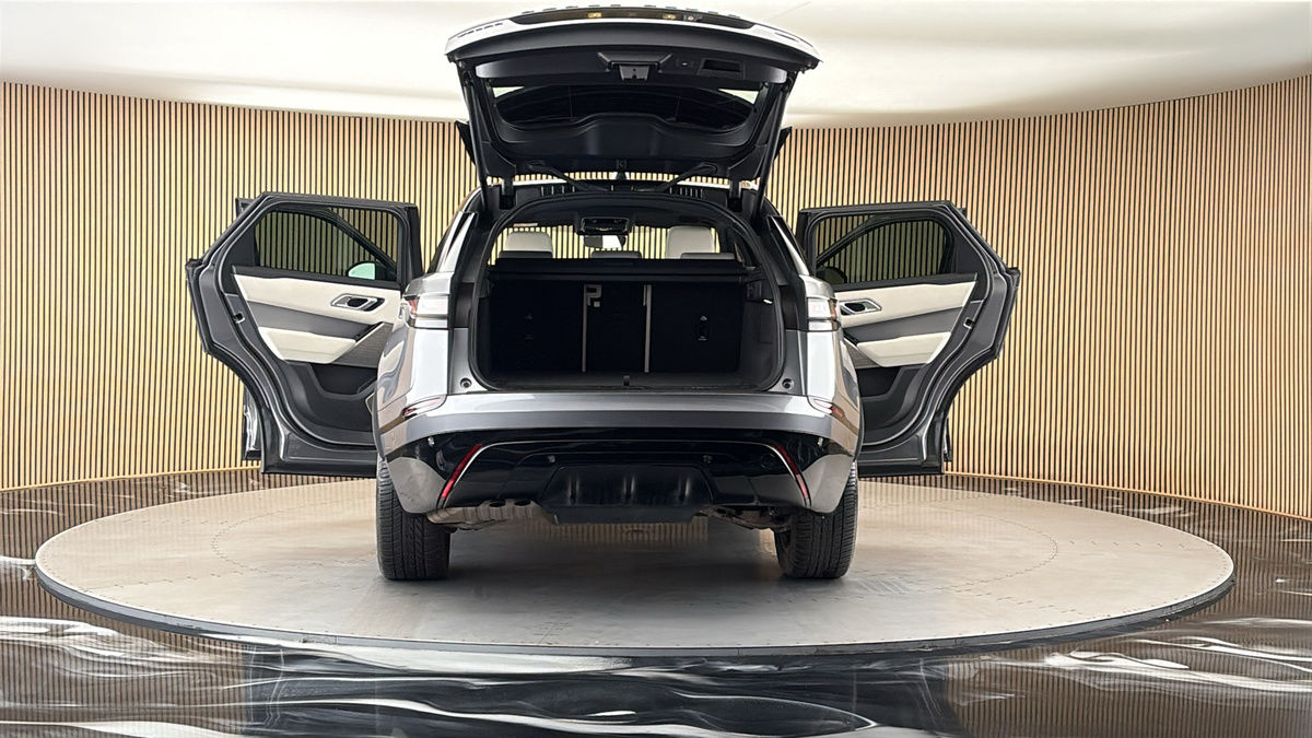 More views of Land Rover Range Rover Velar