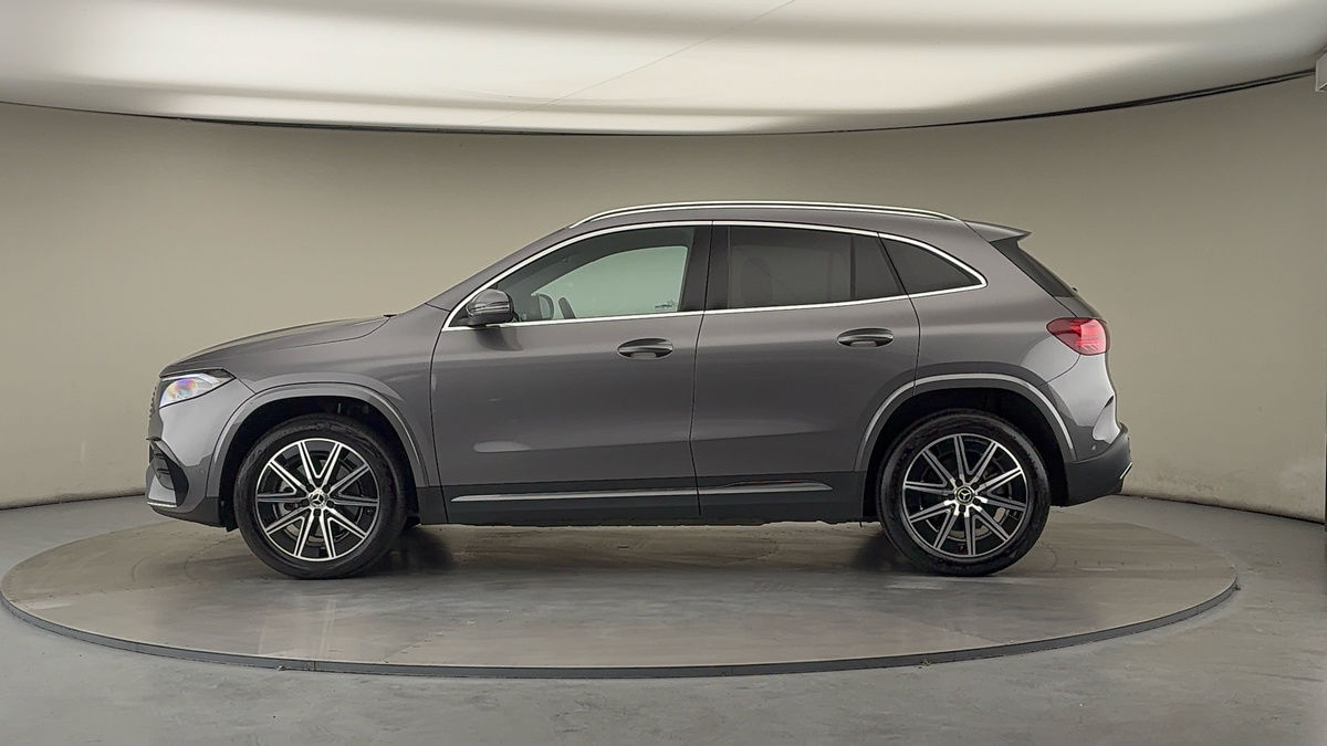 Mercedes-Benz EQA Image 15