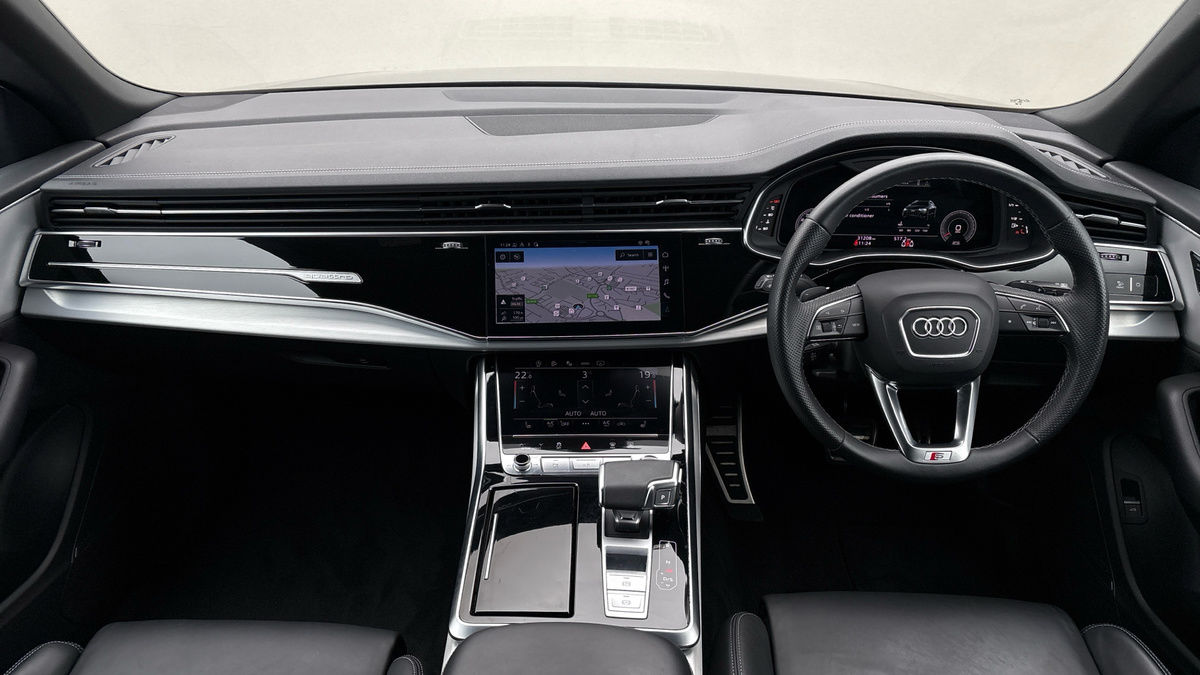 Audi Q8 Image 12