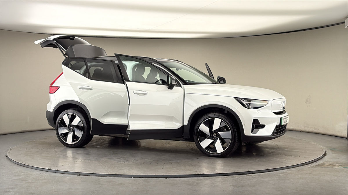 More views of Volvo XC40