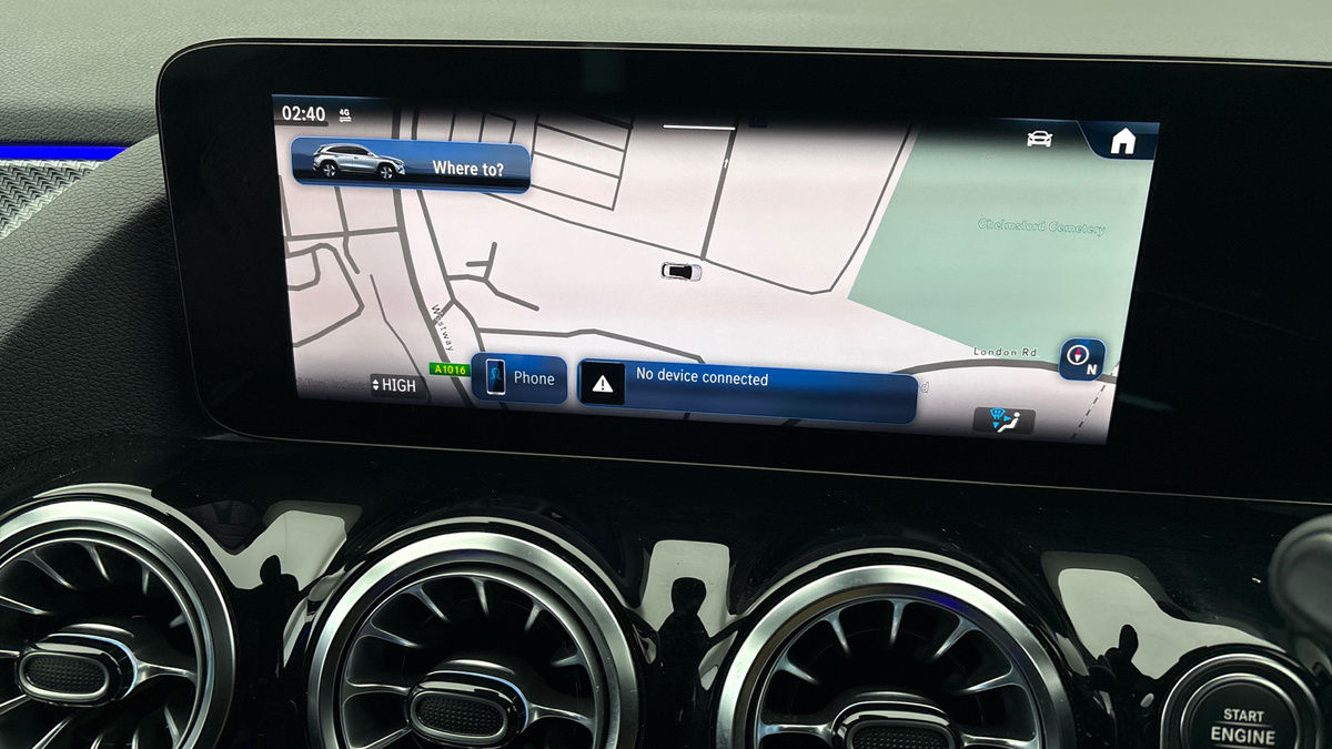 Mercedes-Benz GLA Image 17