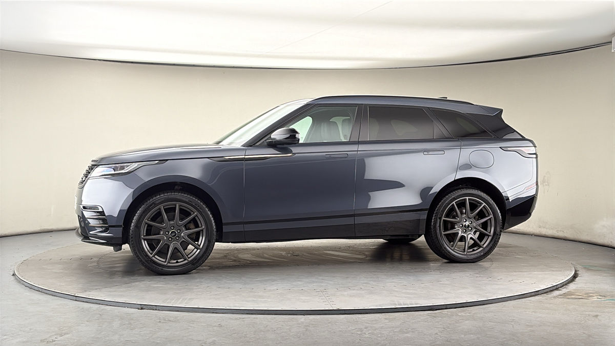 More views of Land Rover Range Rover Velar
