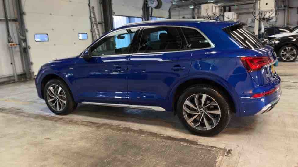 More views of Audi Q5