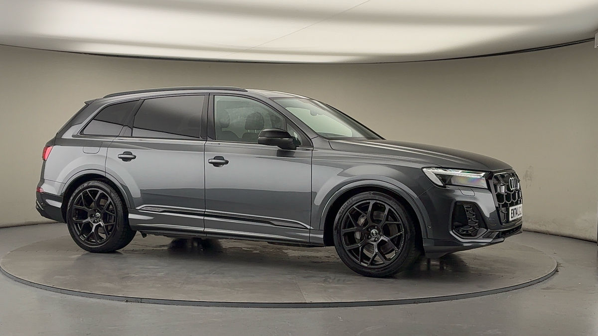 More views of Audi Q7