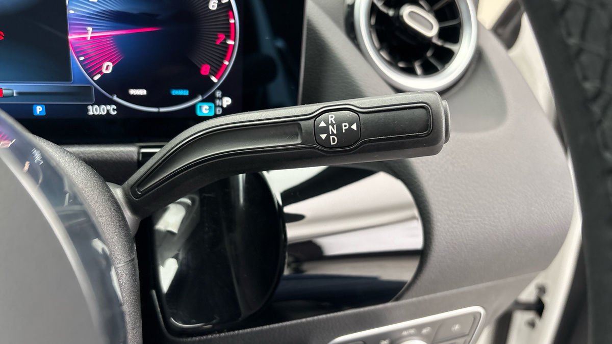 Mercedes-Benz GLA Image 6