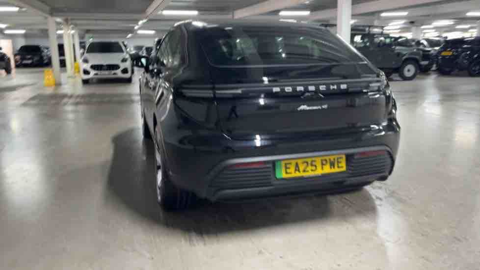 More views of Porsche Macan