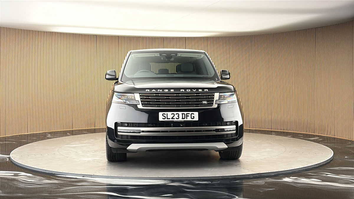 More views of Land Rover Range Rover