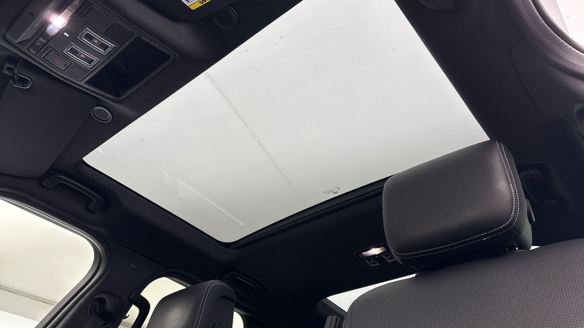 Land Rover Discovery Image 6