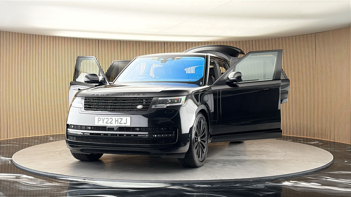 More views of Land Rover Range Rover