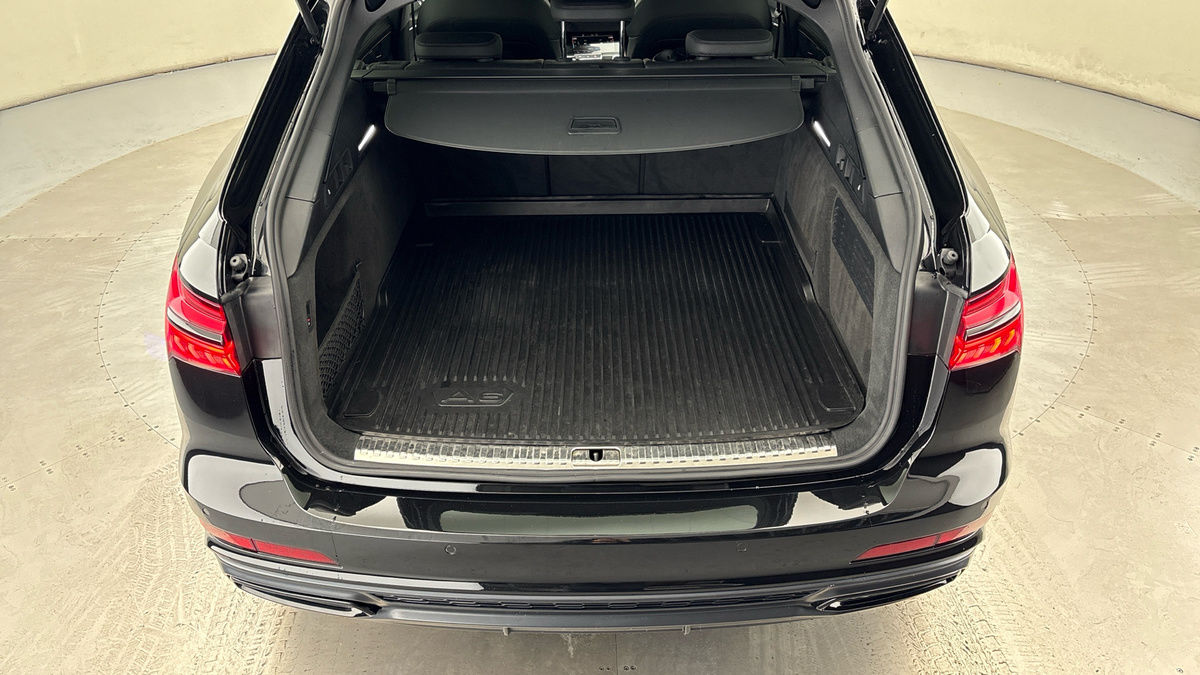 Audi A6 Avant Image 11
