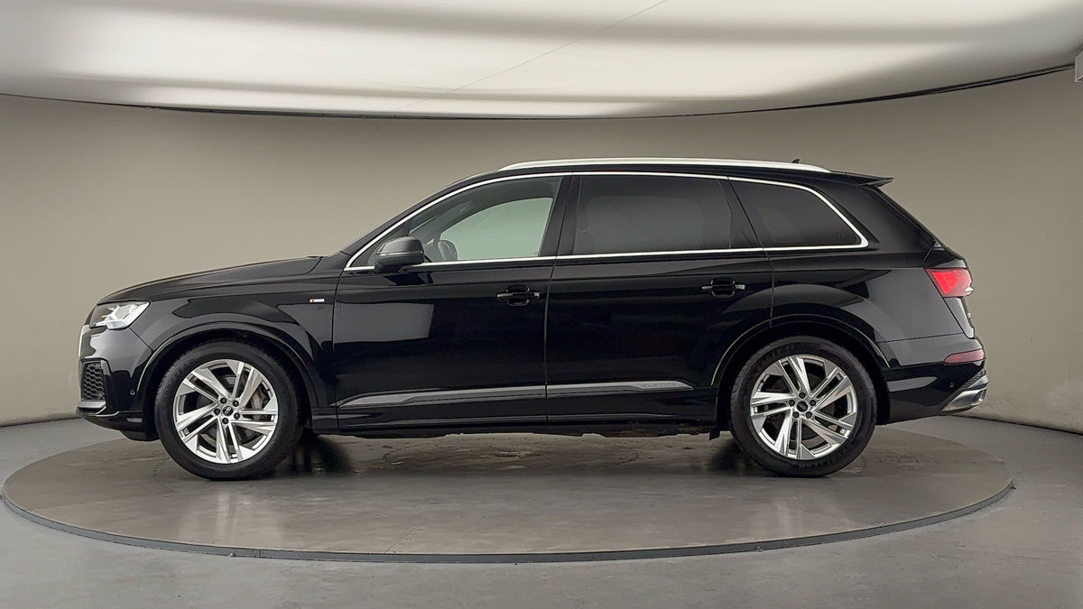 Audi Q7 Image 15