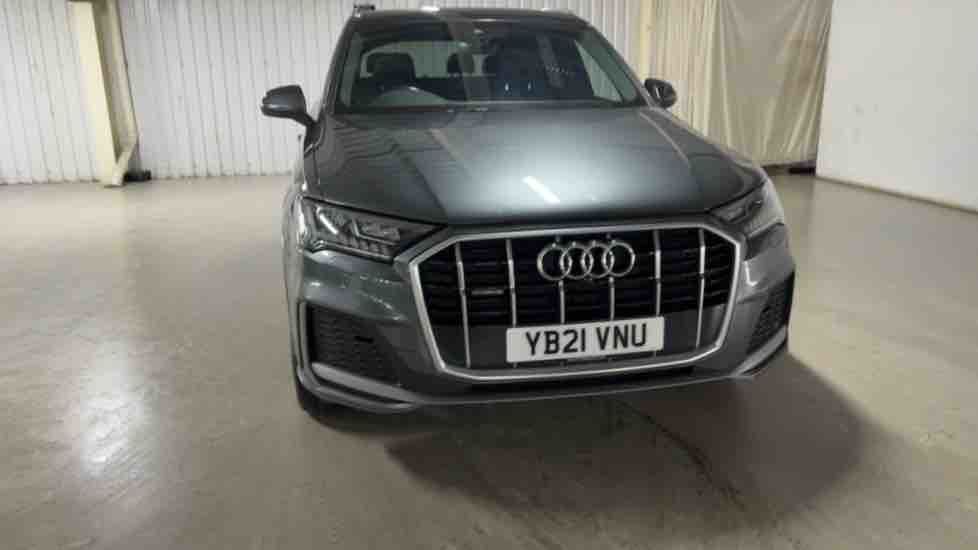 More views of Audi Q7