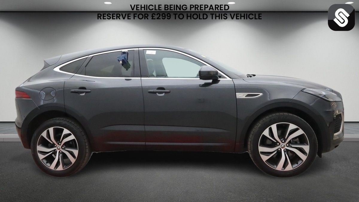 Jaguar E-PACE Image 5