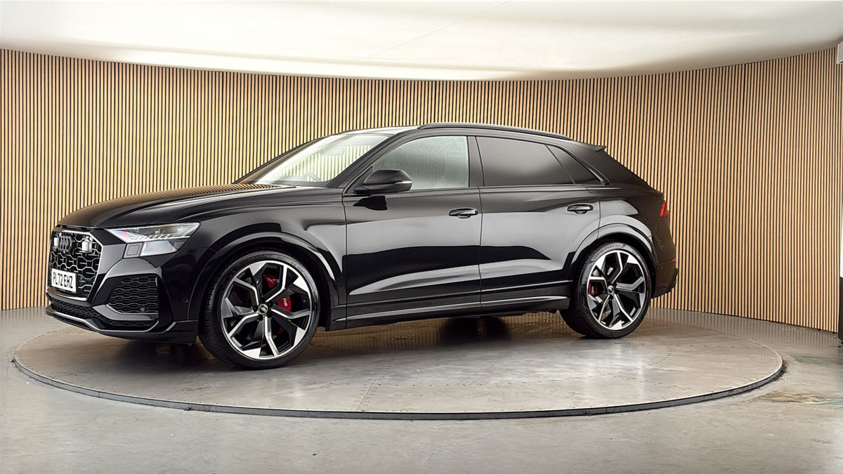 More views of Audi RSQ8