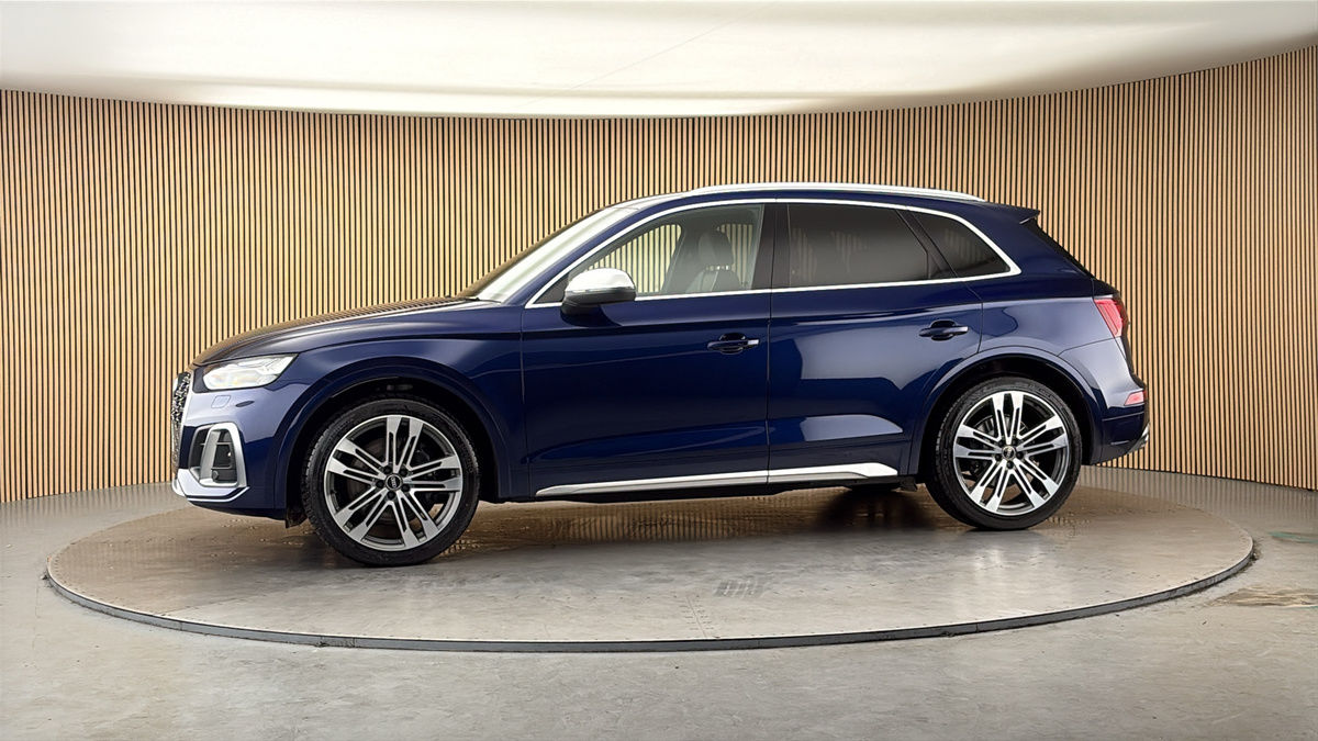 More views of Audi SQ5