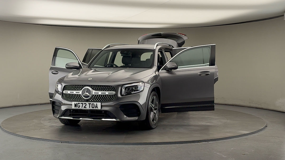 More views of Mercedes-Benz GLB