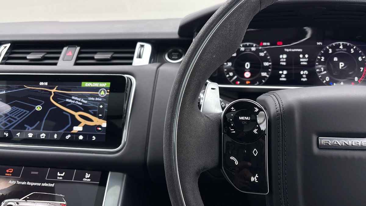 Land Rover Range Rover Sport Image 13