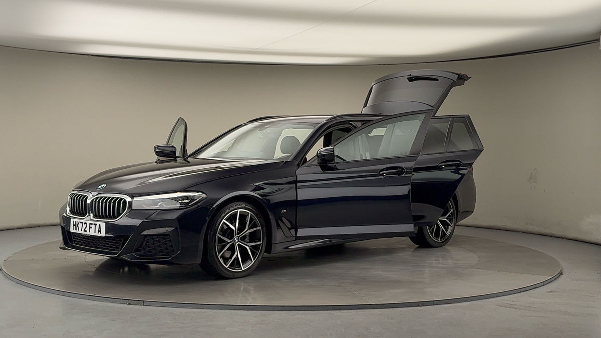 BMW 5 Series Image 22