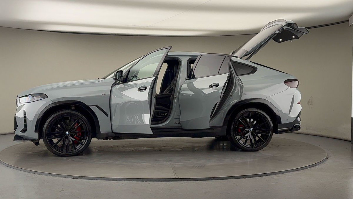 More views of BMW X6