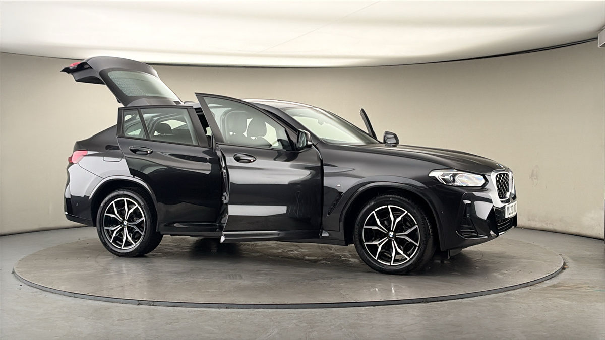 More views of BMW X4