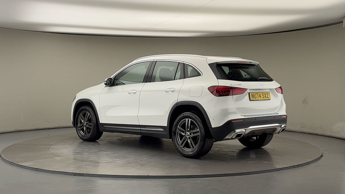 More views of Mercedes-Benz GLA