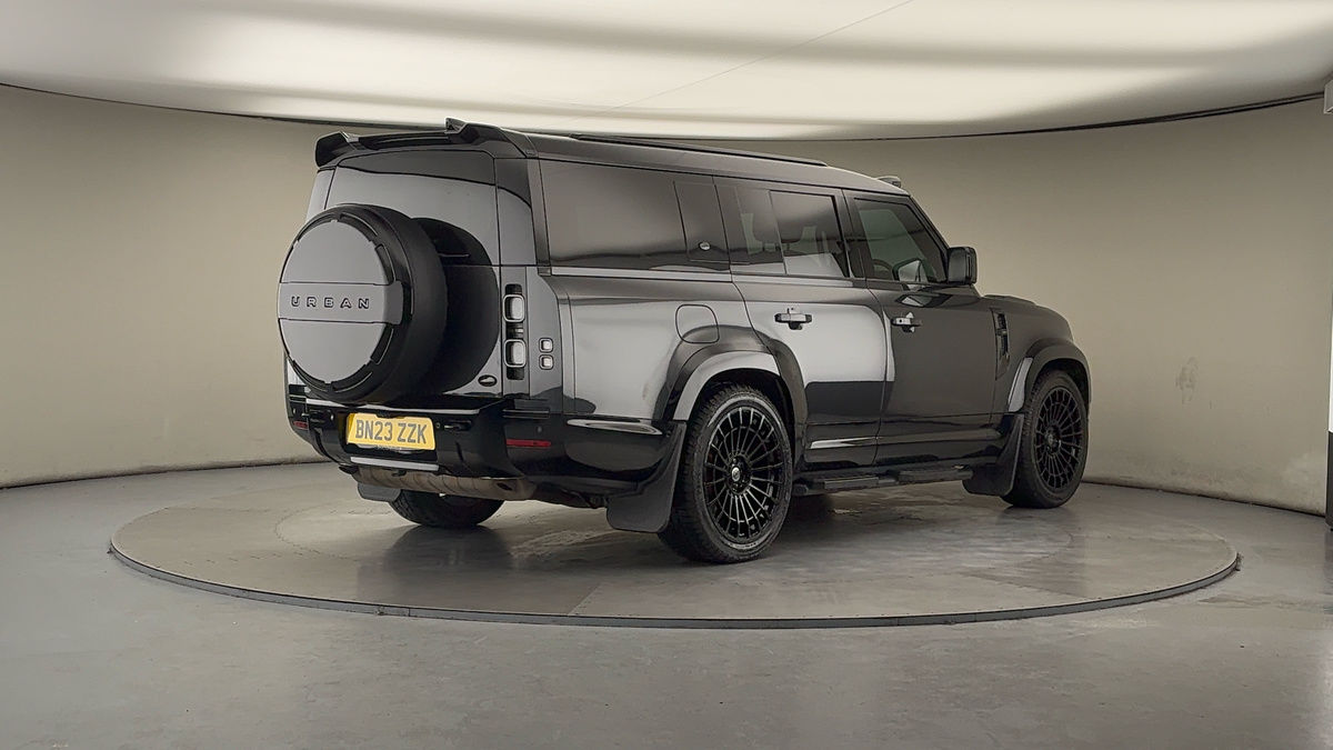 More views of Land Rover Defender 130