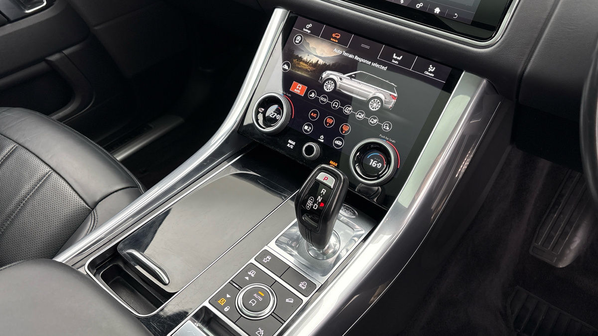 Land Rover Range Rover Sport Image 18