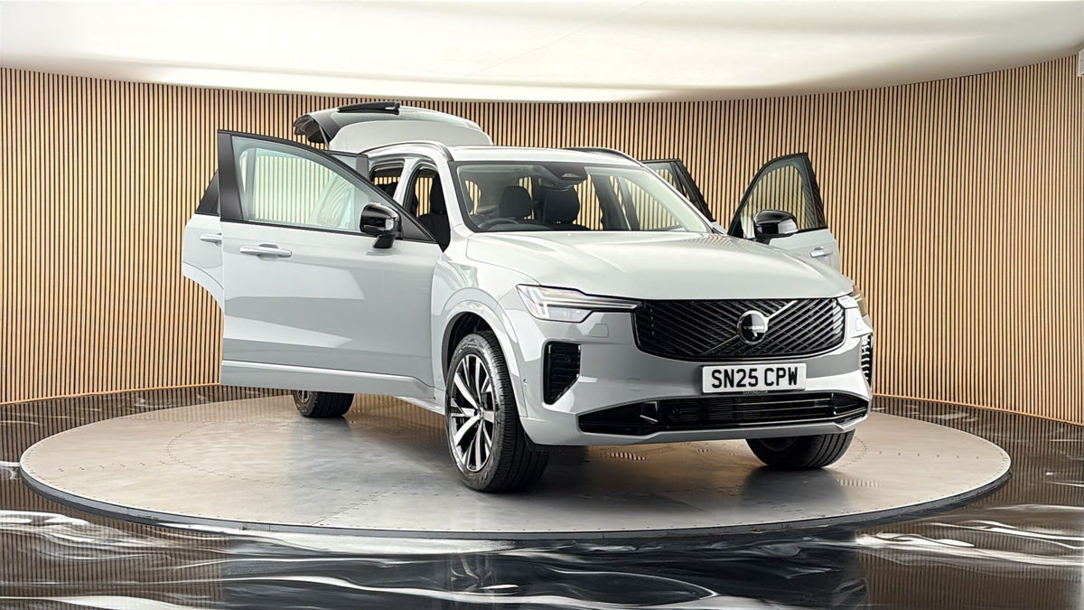 More views of Volvo XC90