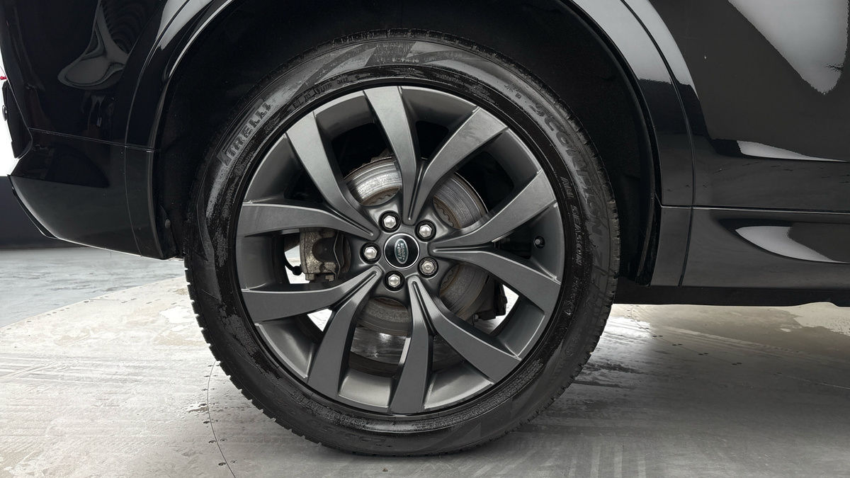 Land Rover Discovery Sport Image 10