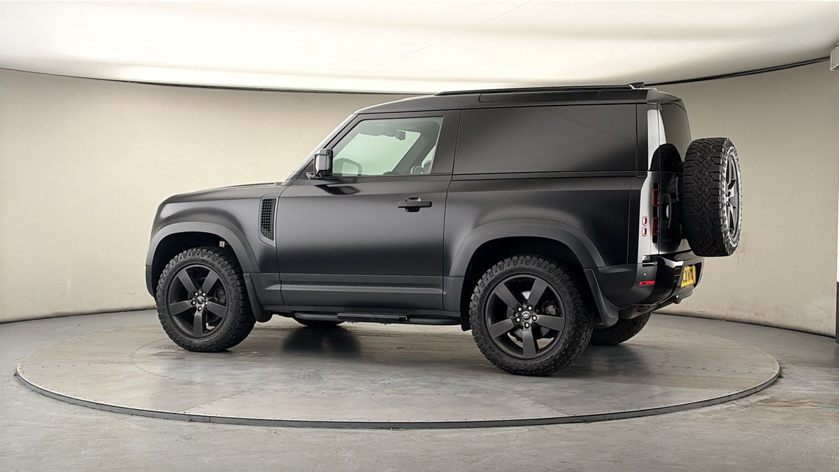 More views of Land Rover Defender 90