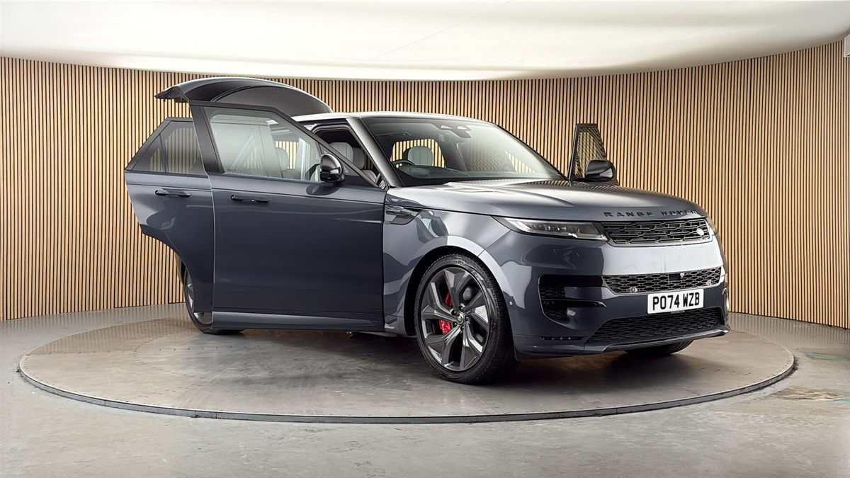 More views of Land Rover Range Rover Sport