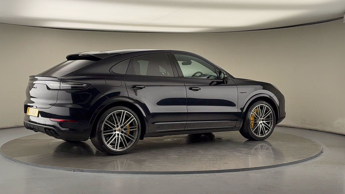 More views of Porsche Cayenne