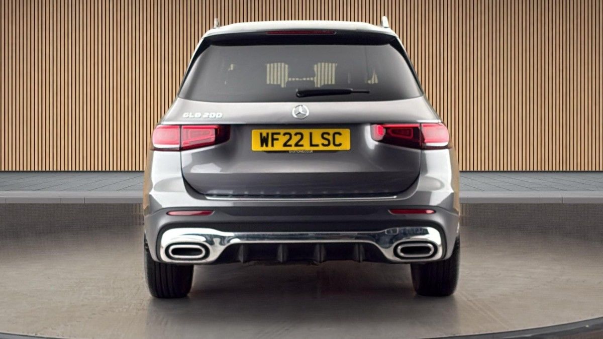 Mercedes-Benz GLB Image 4