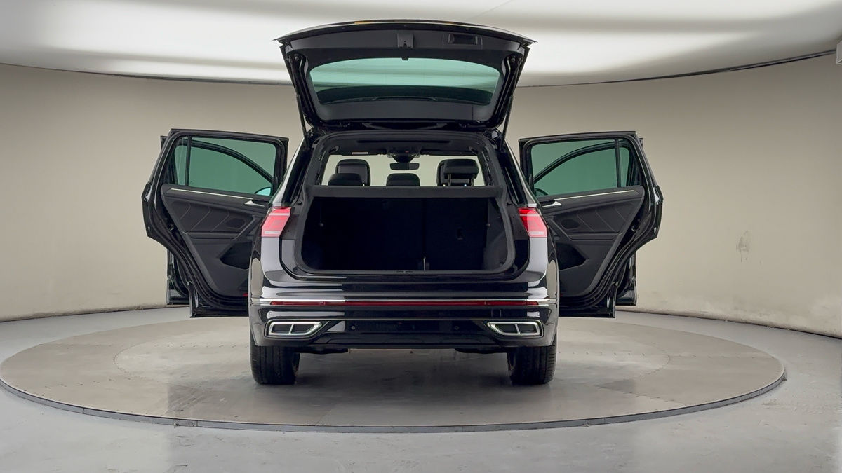 More views of Volkswagen Tiguan