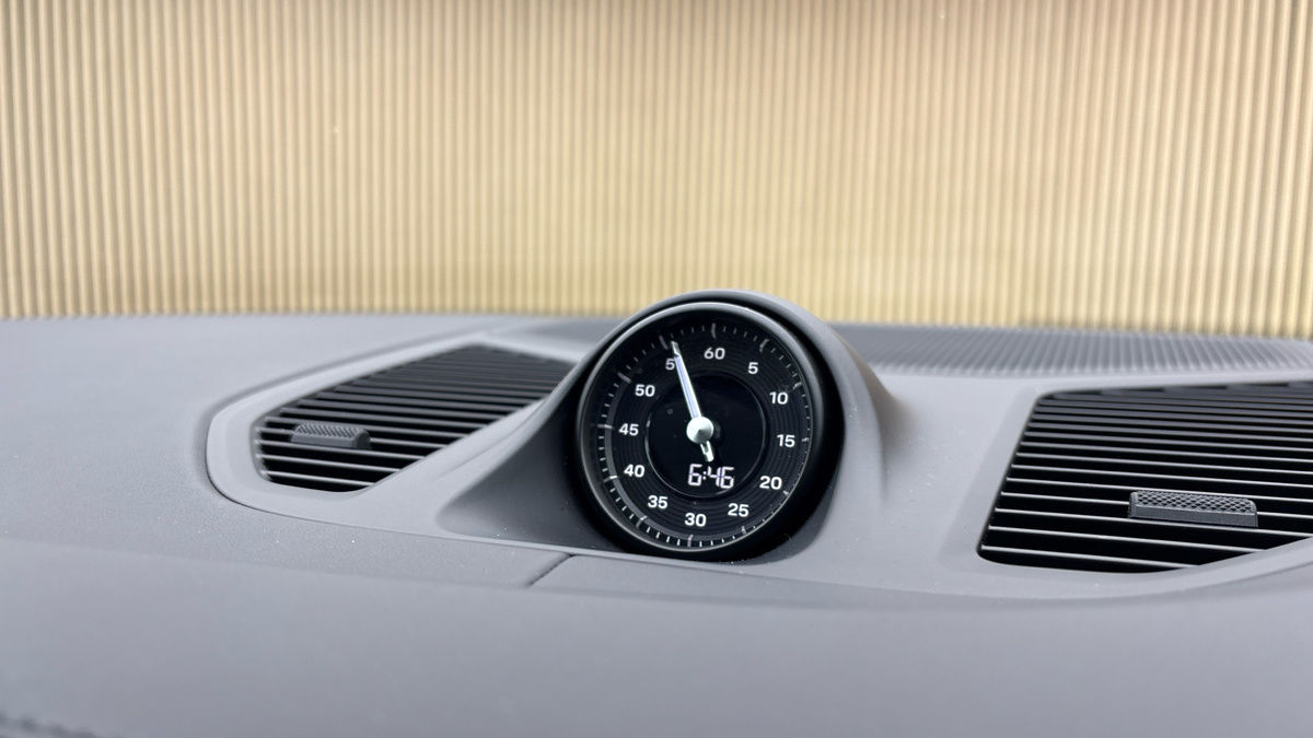 Porsche Cayenne Image 33